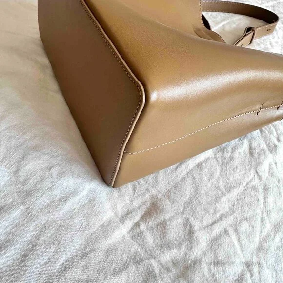 Aesther Ekme Mini Crossbody Sac, Tan, EUC - Picture 5 of 10